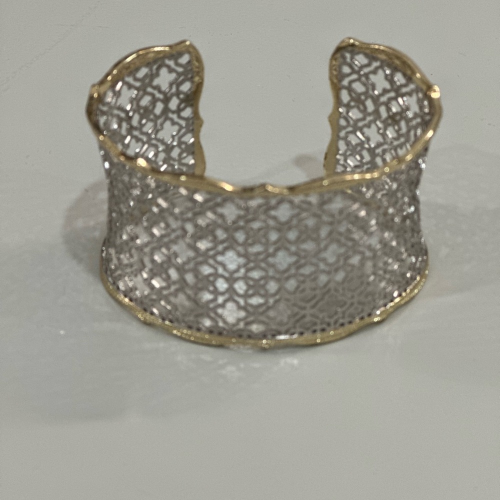 Kendra Scott cuff bracelet